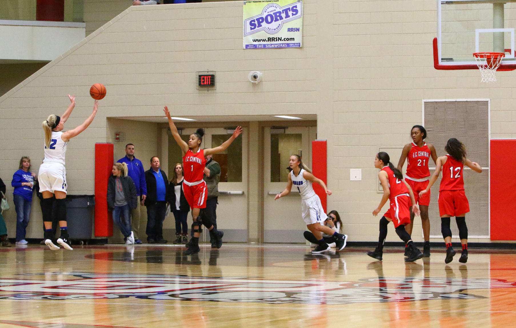 Gallery: Girls Basketball Sectional Finals - E.C. Central vs. Lake Central